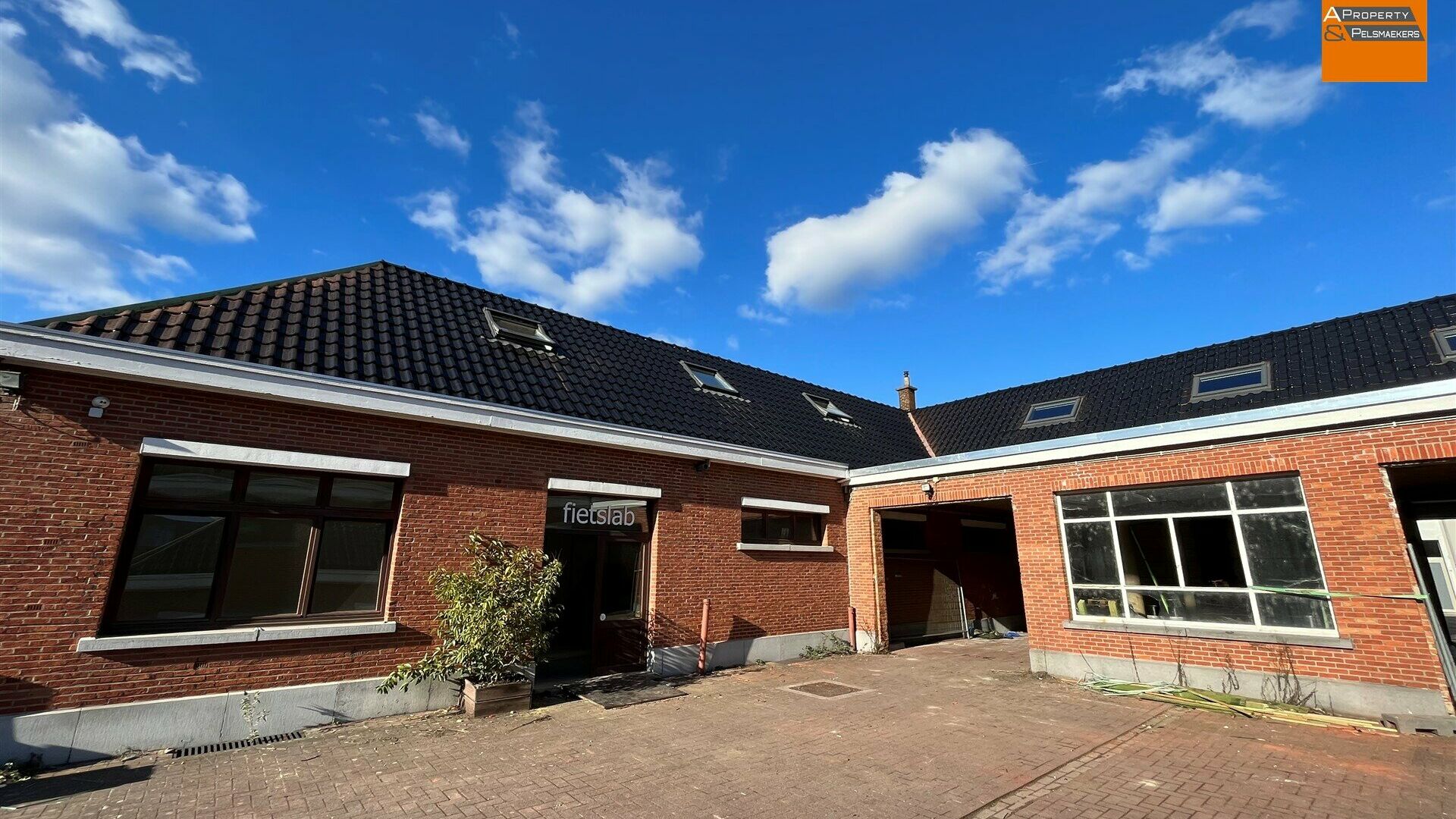 Commercieel gebouw te huur in KESSEL-LO