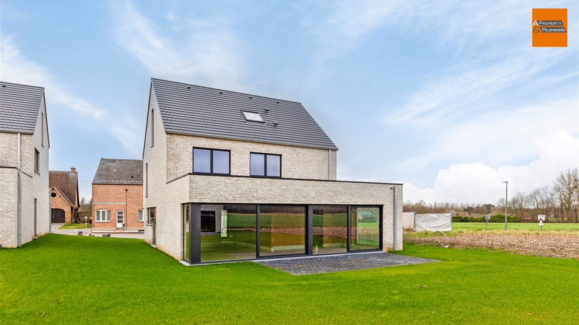 Villa for sale in MEERBEEK